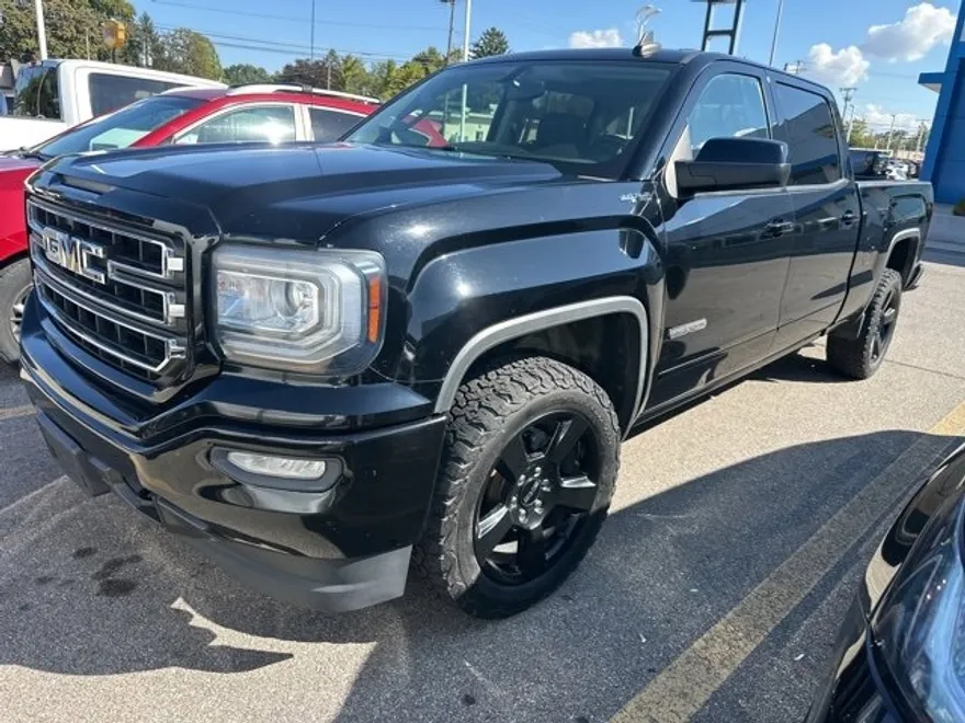 2017 Gmc Sierra 1500 SLE photo 1