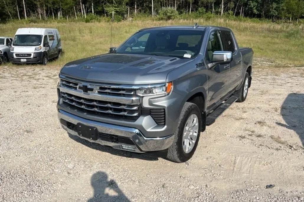 2023 Chevrolet Silverado 1500 LTZ photo 1