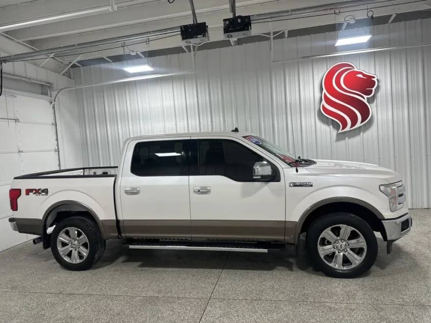 2019 Ford F-150 Lariat photo 1