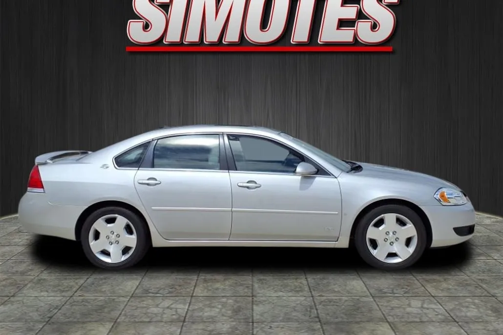 2008 Chevrolet Impala SS photo 1