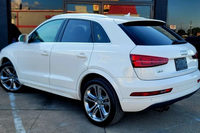2016 Audi Q3 Premium Plus photo 1