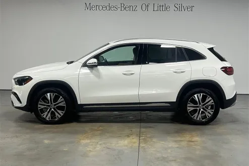 2025 Mercedes Benz GLA 250 4MATIC photo 2
