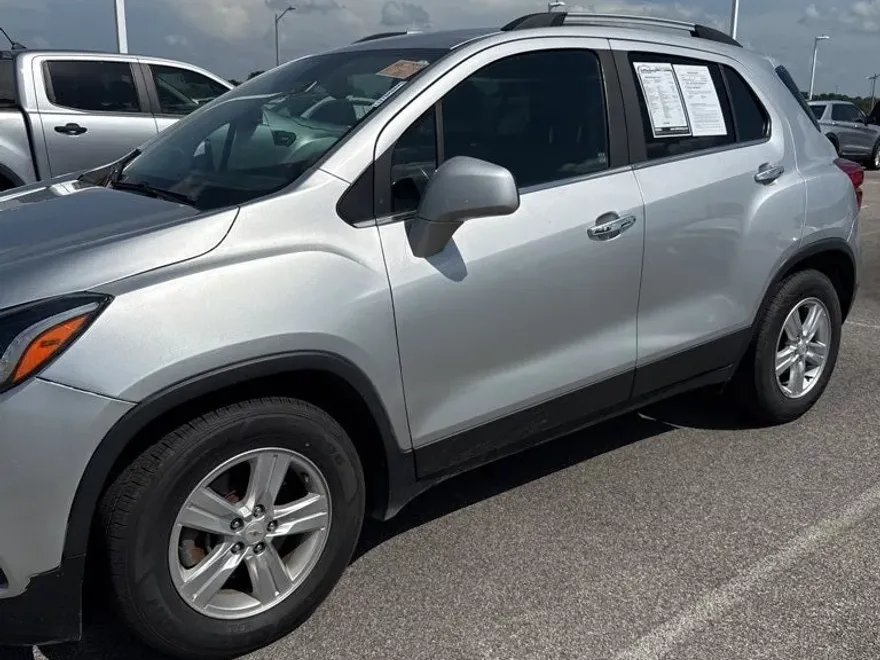 2018 Chevrolet Trax LT photo 1
