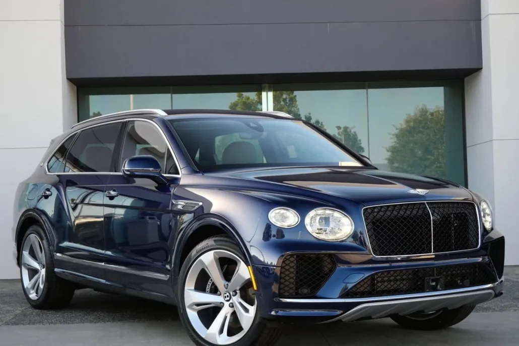 2025 Bentley Bentayga EWB photo 1