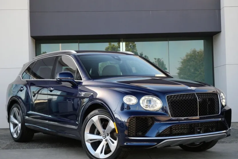 2025 Bentley Bentayga EWB photo 1