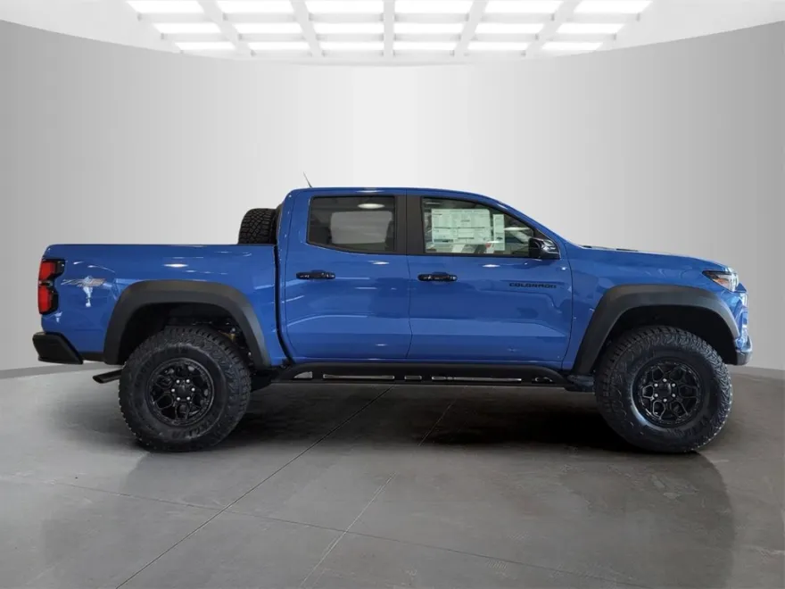 2026 Chevrolet Colorado ZR2 photo 1