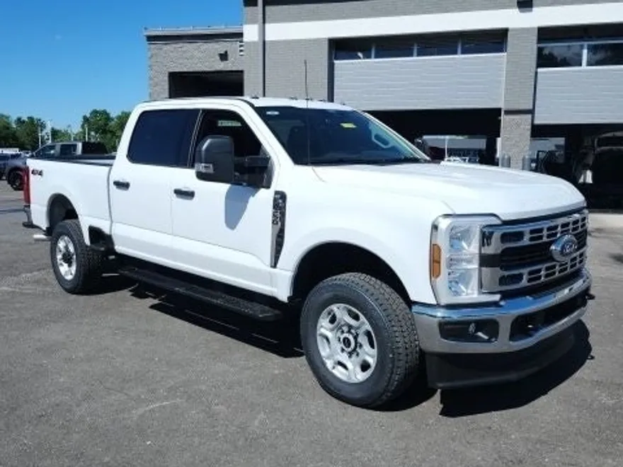2025 Ford F-350 XLT photo 1