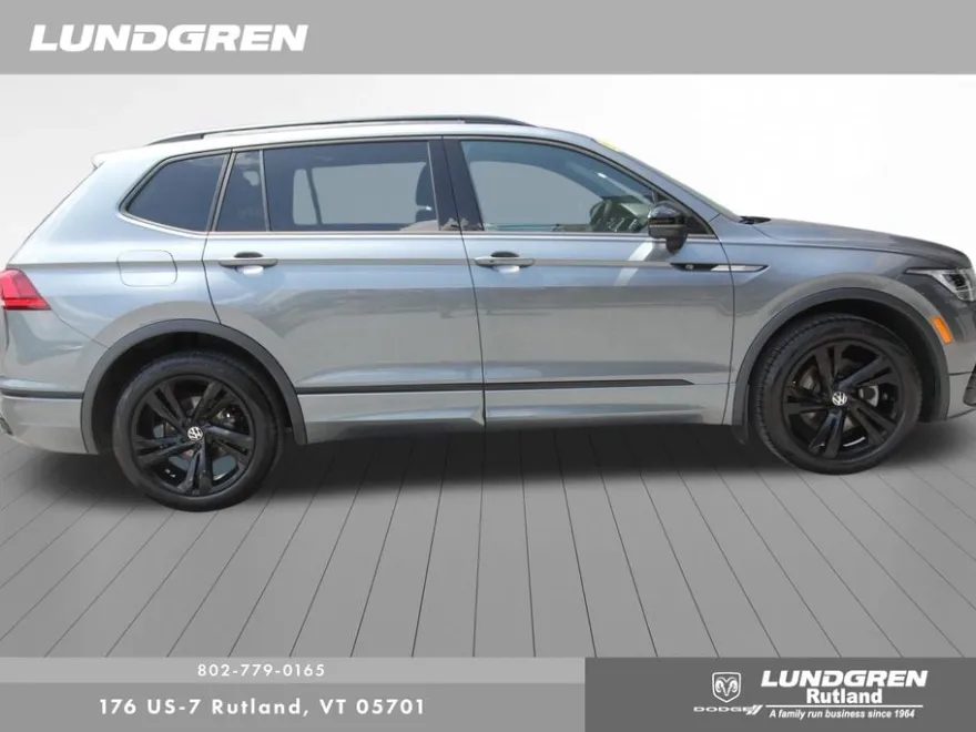 2023 Volkswagen Tiguan SE R-Line Black photo 1