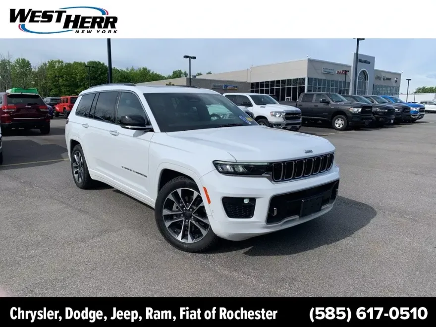 2022 Jeep Grand Cherokee Overland photo 1