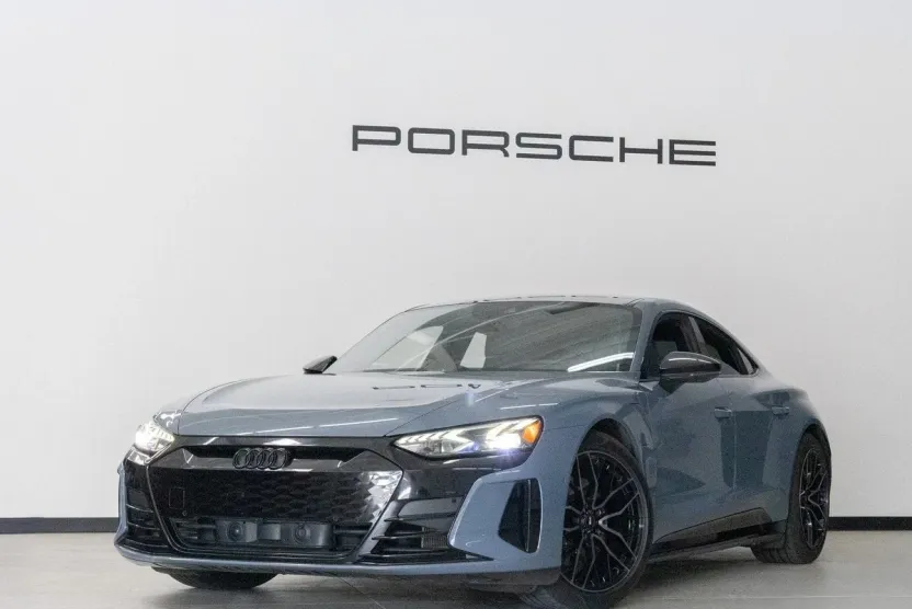 2022 Audi e-tron GT Prestige photo 1