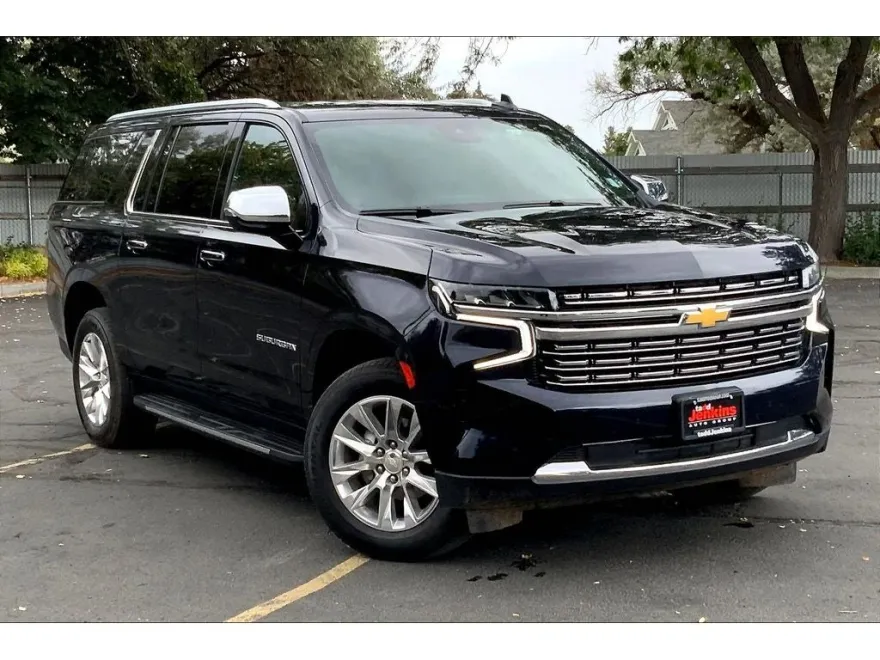 2023 Chevrolet Suburban 1500 Premier photo 1