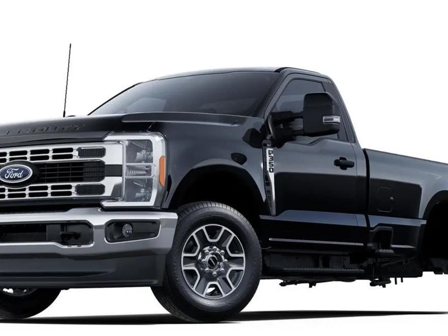 2025 Ford F-350 photo 1