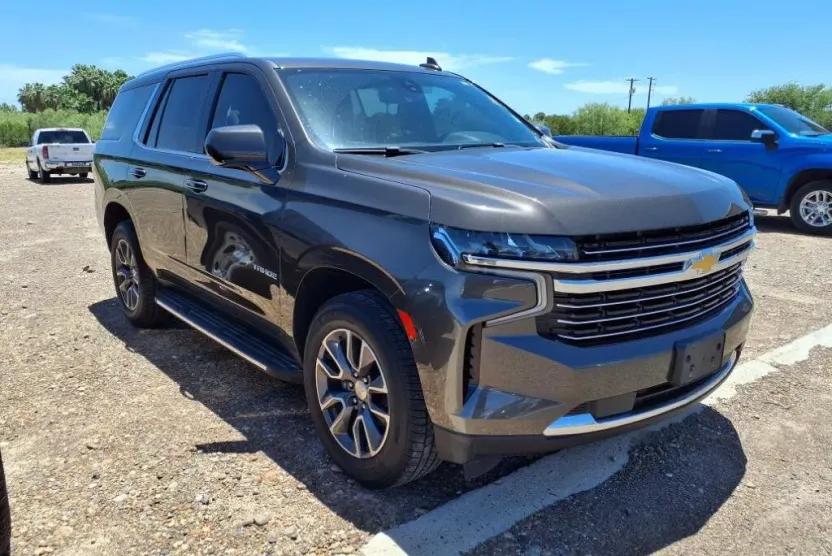 2021 Chevrolet Tahoe LT photo 1