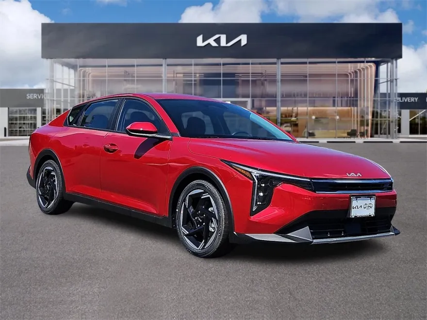 2025 Kia K4 EX photo 1