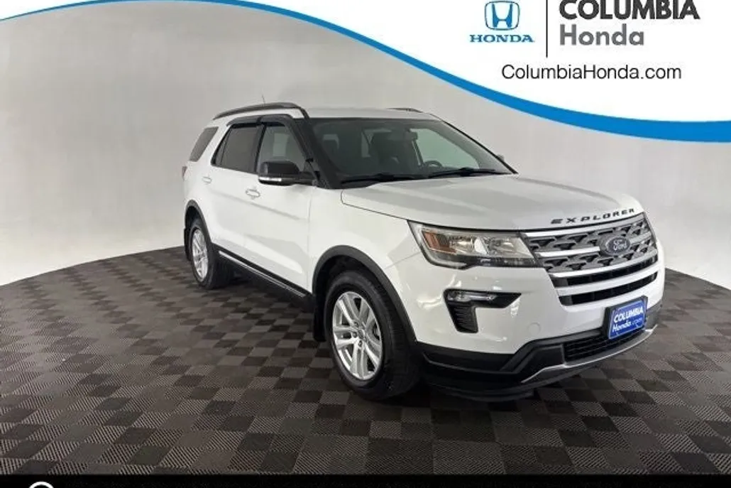 2018 Ford Explorer XLT photo 1