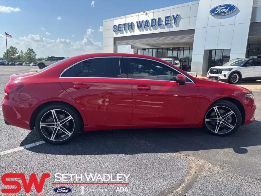2019 Mercedes Benz A 220 photo 1