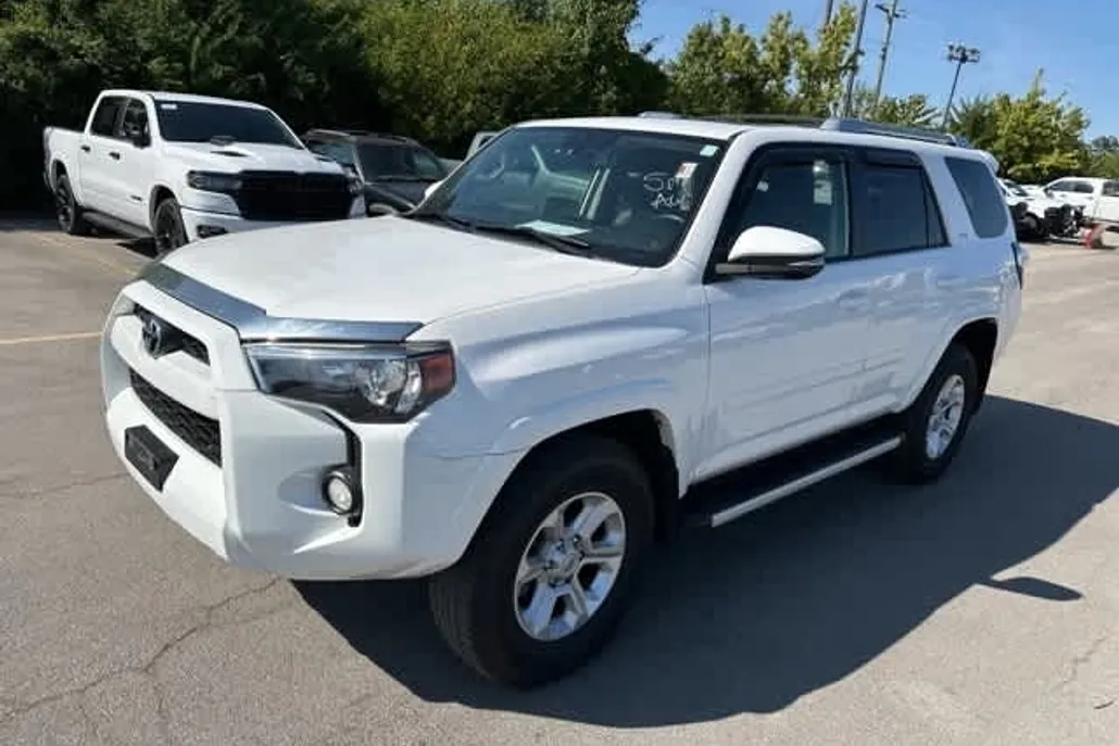 2015 Toyota 4Runner SR5 Premium photo 1