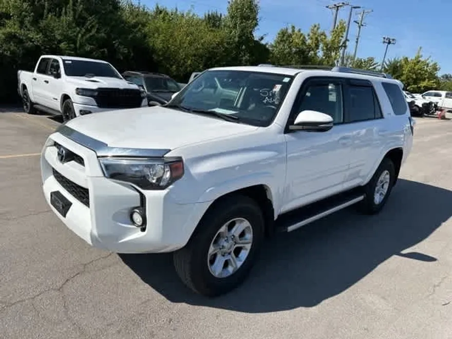 2015 Toyota 4Runner SR5 Premium photo 1