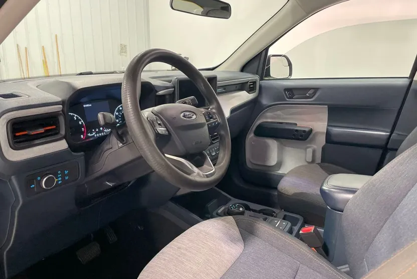 2022 Ford Maverick XLT photo 1