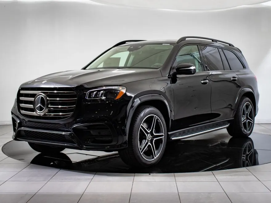 2025 Mercedes Benz GLS 450 4MATIC photo 1