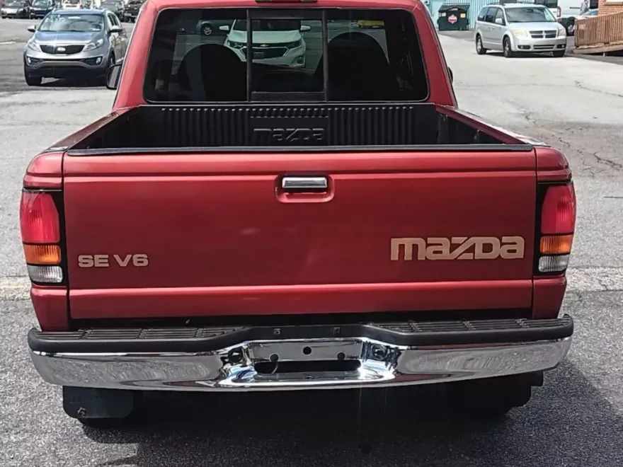 1998 Mazda B-Series Cab Plus SE photo 1