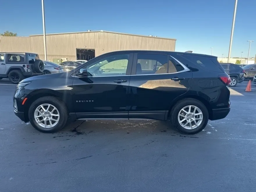 2023 Chevrolet Equinox photo 1