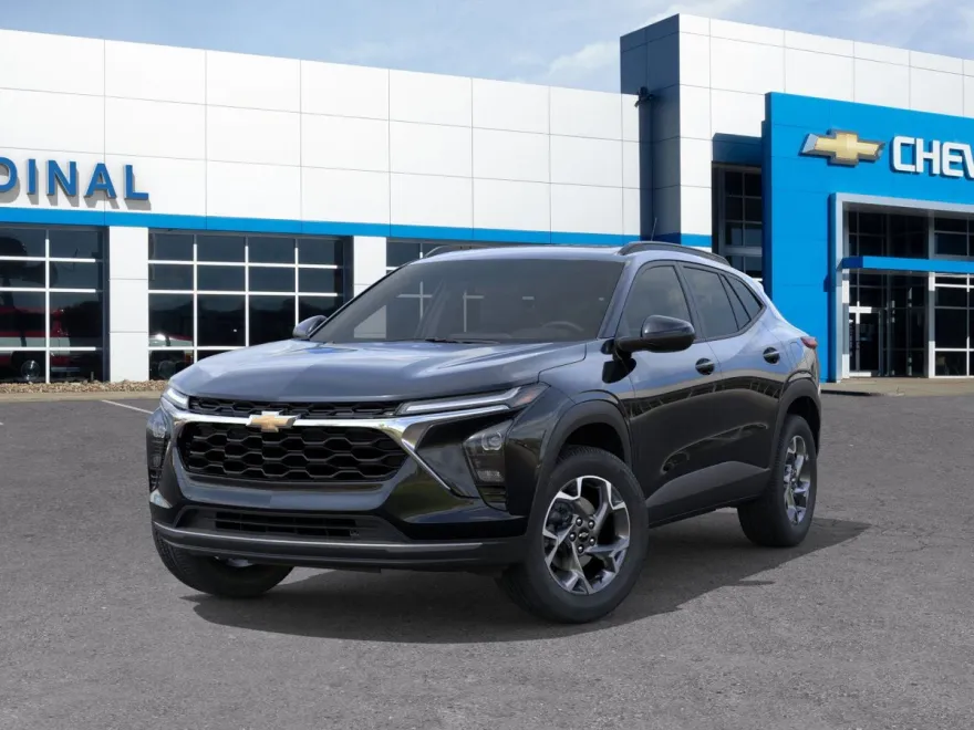 2025 Chevrolet Trax LT photo 1