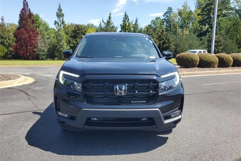 2025 Honda Ridgeline Black Edition photo 1