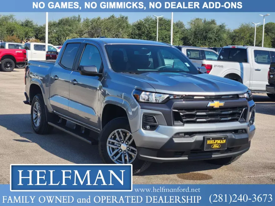 2024 Chevrolet Colorado LT photo 1
