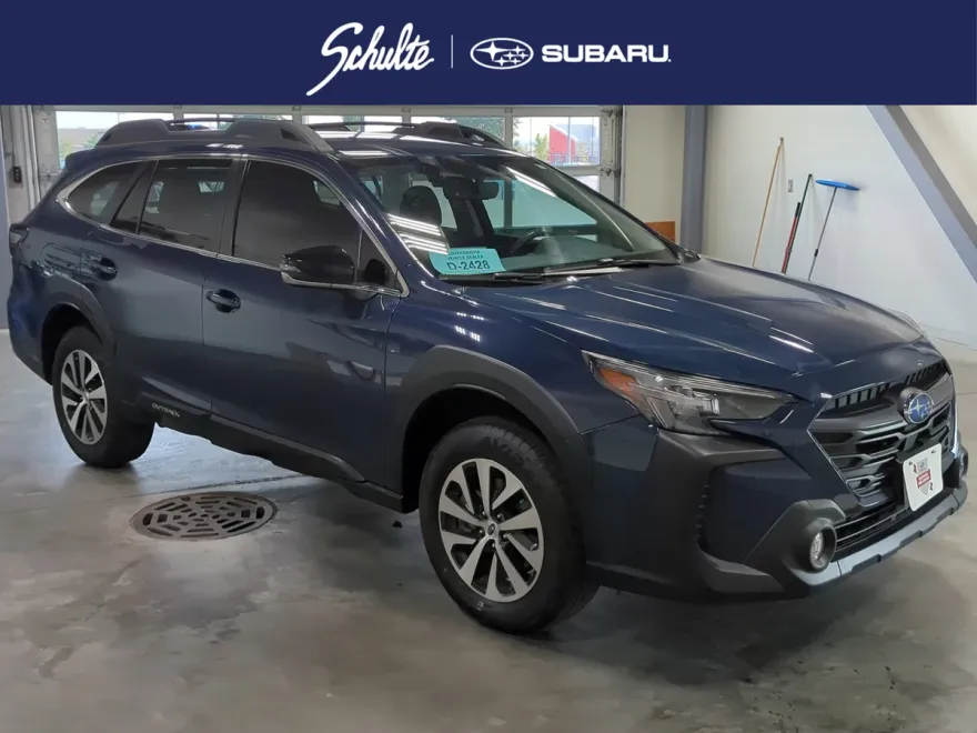 2023 Subaru Outback Premium photo 1