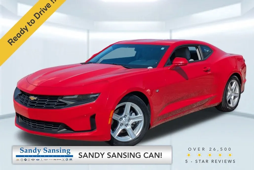 2023 Chevrolet Camaro 1LT photo 1