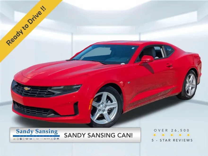 2023 Chevrolet Camaro 1LT photo 1