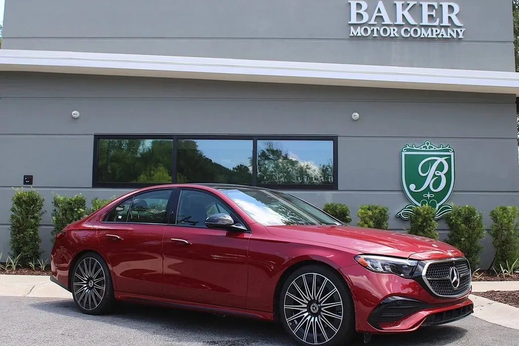 2025 Mercedes Benz E 350 4MATIC Sedan photo 1