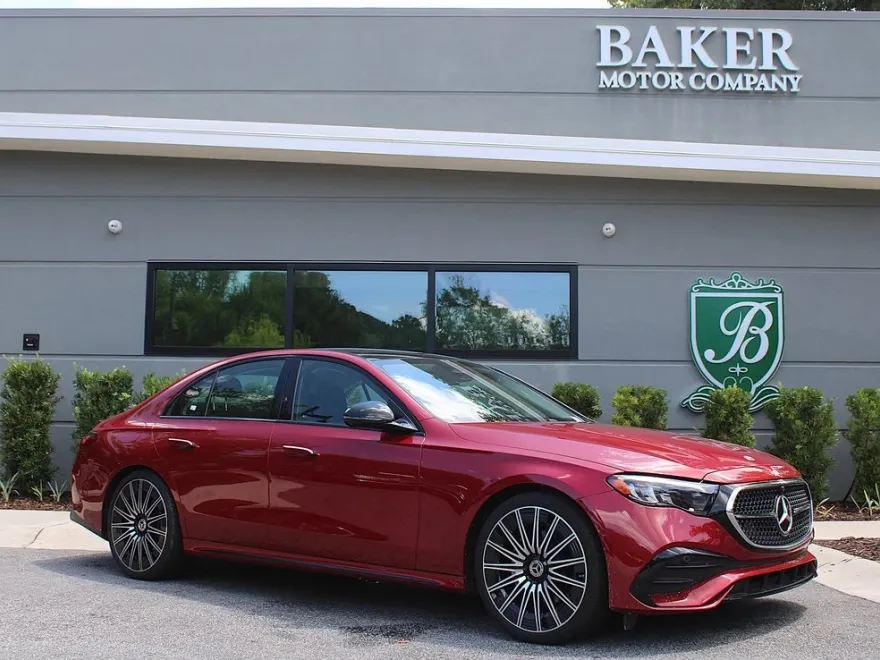 2025 Mercedes Benz E 350 4MATIC Sedan photo 1