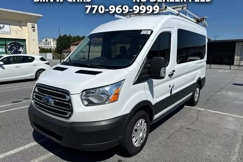 2019 Ford Transit Passenger XLT photo 1