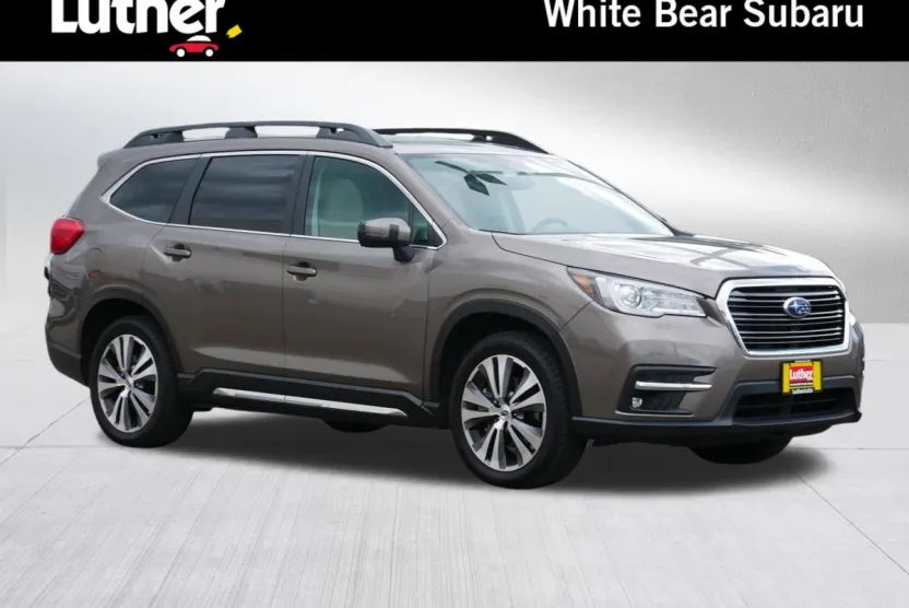 2022 Subaru Ascent Limited photo 1