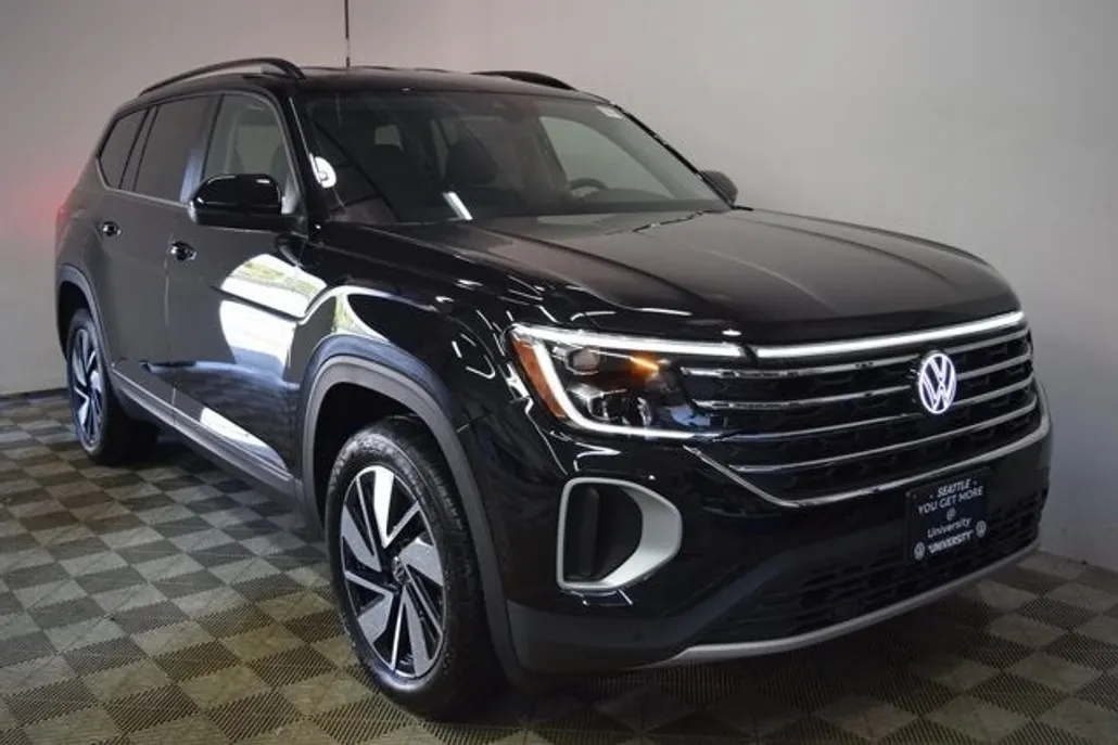 2026 Volkswagen Atlas SE photo 1