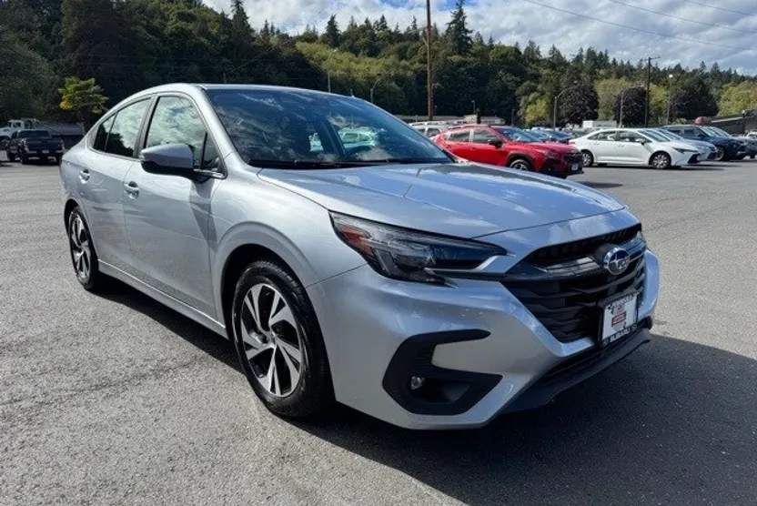 2025 Subaru Legacy Premium photo 1