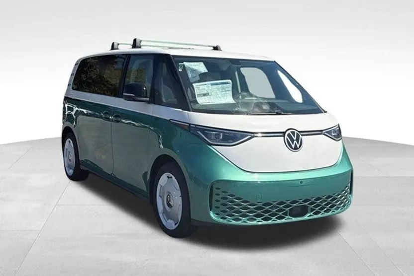 2025 Volkswagen ID. Buzz photo 1