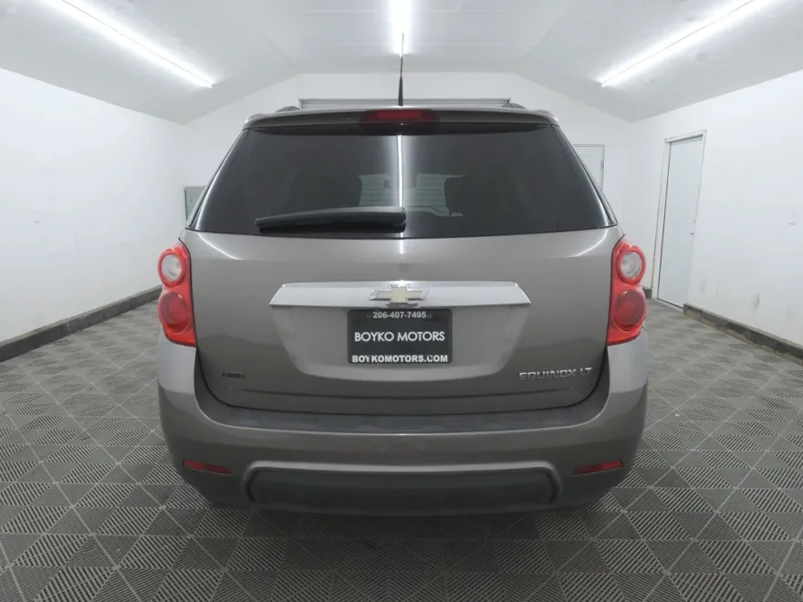 2012 Chevrolet Equinox LT photo 1