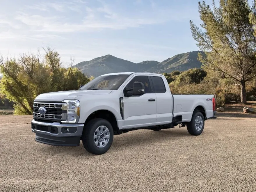 2025 Ford F-250 XLT photo 1