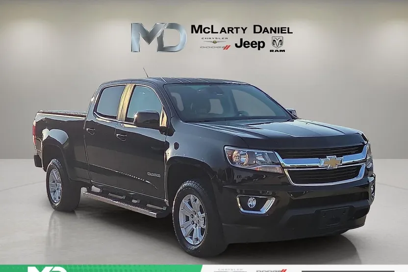 2017 Chevrolet Colorado LT photo 1