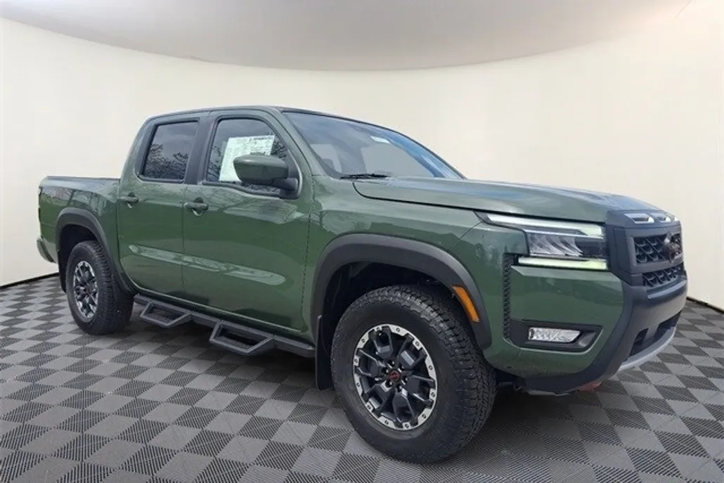 2025 Nissan Frontier PRO-4X photo 1