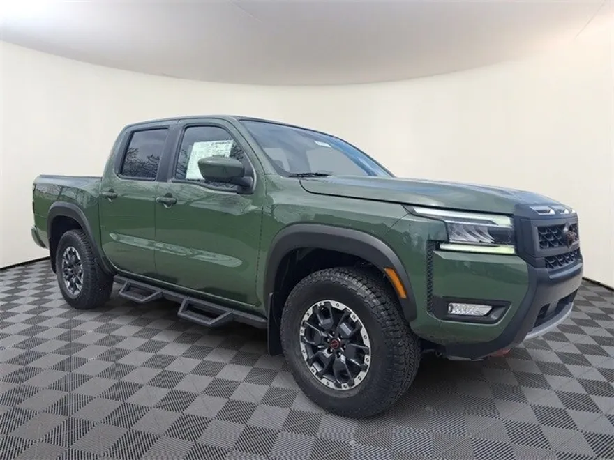 2025 Nissan Frontier PRO-4X photo 1