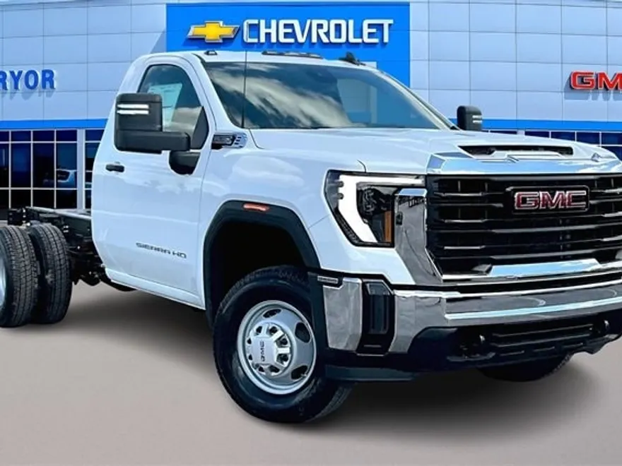 2026 Gmc Sierra 3500 HD Pro photo 1