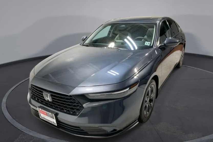 2023 Honda Accord photo 1