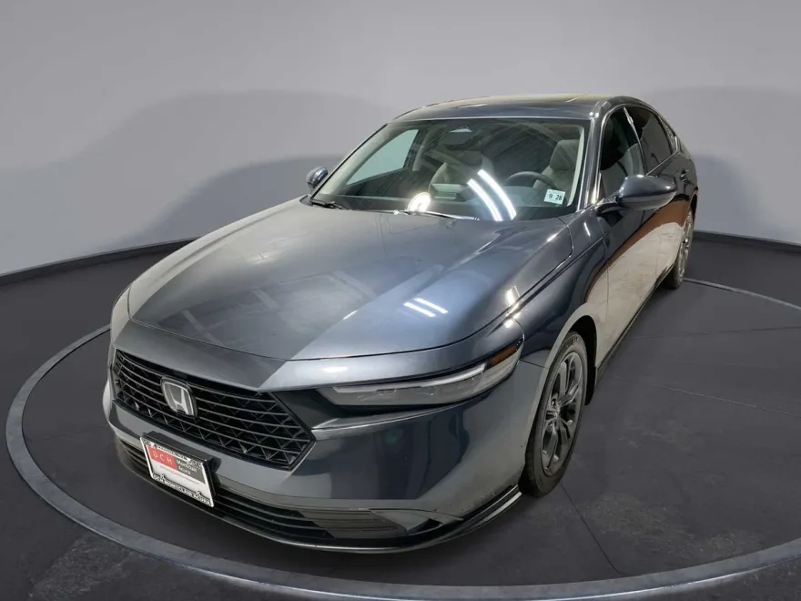 2023 Honda Accord photo 1
