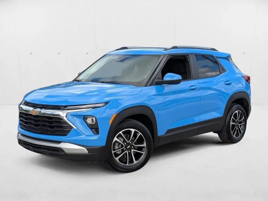 2024 Chevrolet Trailblazer LT photo 1