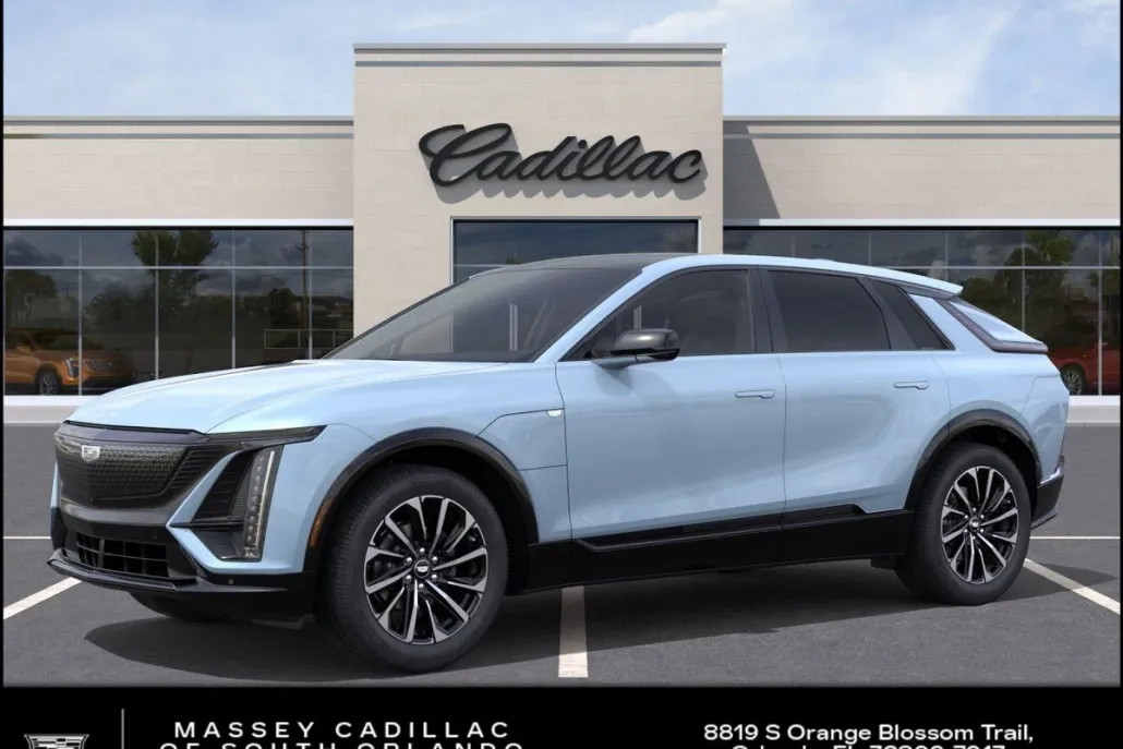 2025 Cadillac Lyriq Sport photo 1