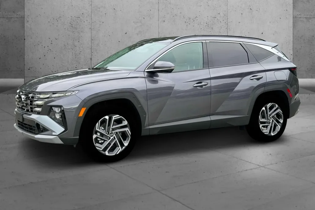 2025 Hyundai Tucson Hybrid Limited photo 1